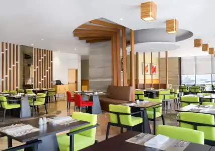 Holiday Inn & Suites Jakarta Gajah Mada by IHG - 26