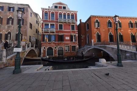 Romantic Escapade in Venice - 19