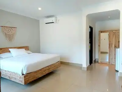 Radha Bali - 67