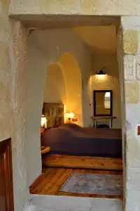 Seki Cavusin Suite - 38