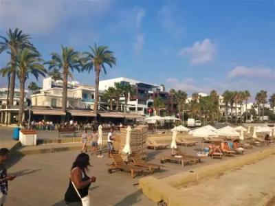 777 Beach Guesthouse - 22