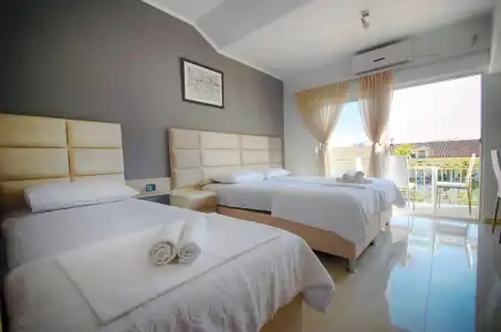 Villa Velzon Guesthouse - 44
