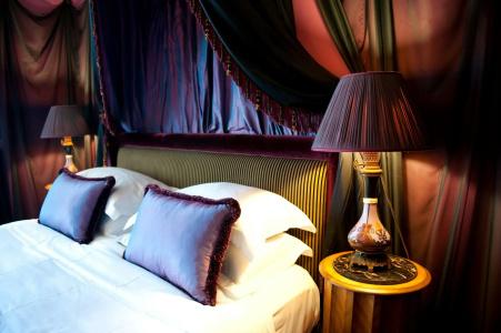 L'Hotel - 44