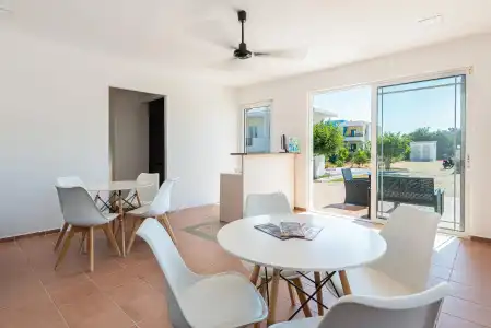 W Suites by Estia - 5