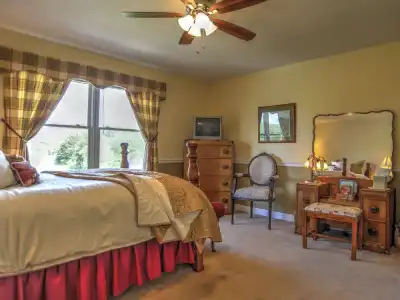 Blue Mountain Mist Country Inn & Spa - 64