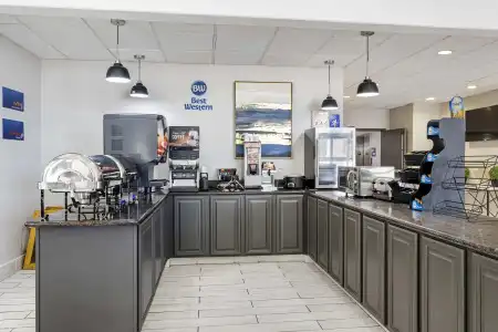 Best Western Lubbock West Inn & Suites - 27