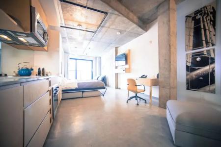 Boxotel Montreal - 43