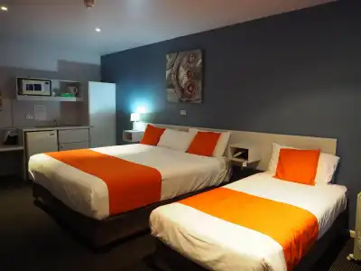 Waterfront Lodge Motel - 32
