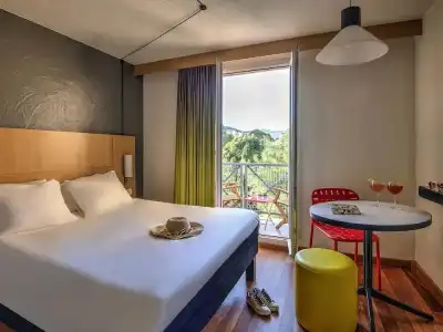 ibis Hyères Centre - 47