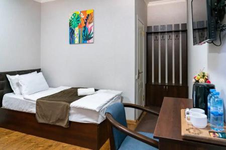 Gallery — Hostel - 24