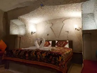 Armesos Cave - 34