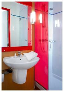 Kyriad Villefranche Sur Saone - 34