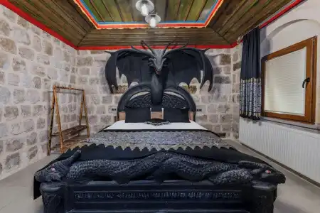 Kayatas Cave Suites - 82