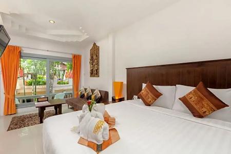 Club Bamboo Boutique Patong Beach Resort - 363