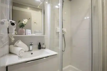 Hôtel Bristol - 7