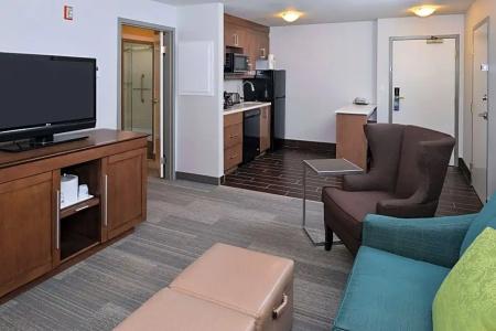 Hampton Inn & Suites By Hilton Calgary- University Northwest - 97