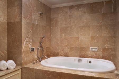 The Ritz-Carlton, Osaka - 8
