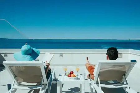 Romana Beach Apartments - 26