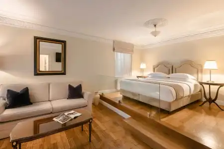 Noble Suites - 78