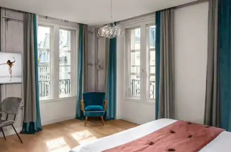 Lyric Paris - 62