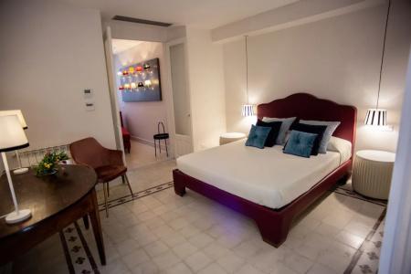 Suite 35 - 19