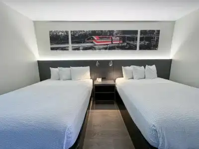 Ramada by Wyndham Anaheim Convention Center - 36
