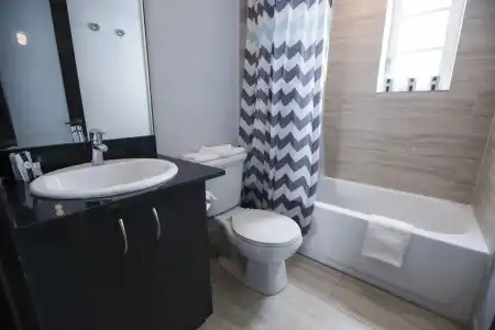Lincoln Arms Suites - 6