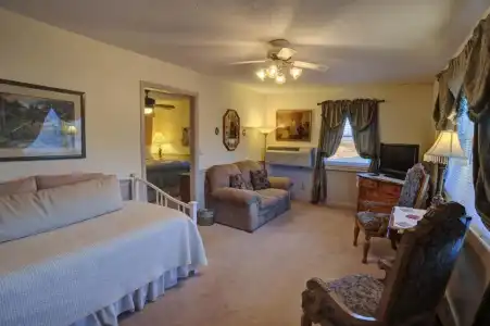 Blue Mountain Mist Country Inn & Spa - 118