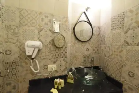 Cadelli Luxury Suite - 34