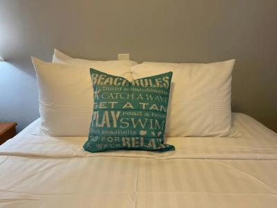 The Palomar Inn - 22