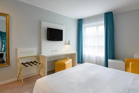 Ibis Styles - 77