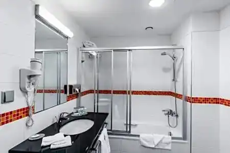 Courtyard By Marriott Pilsen - 91