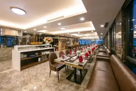 Luxor Boutique - 41