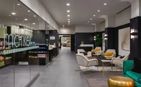 Courtyard by Marriott New York Manhattan/Times Square - 14