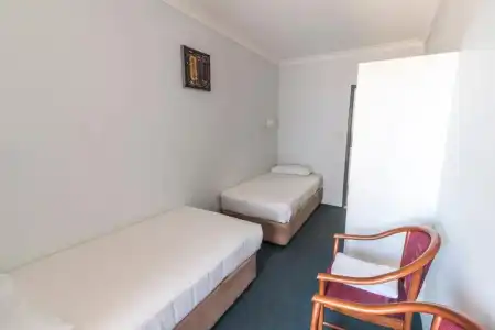Port Aloha Motel - 40