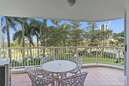 Crystal Bay on the Broadwater - 282