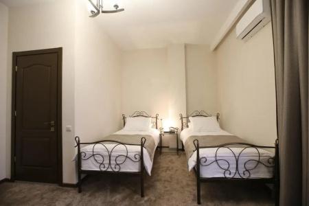 Golden Nugget Tbilisi - 32