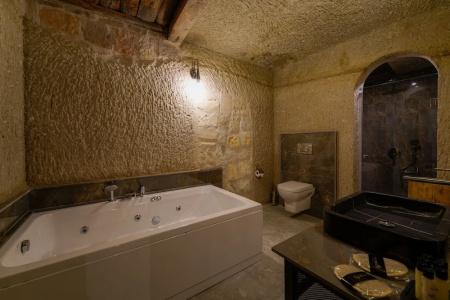 The Niche Cave - 187