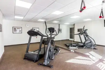 Sleep Inn & Suites - 11