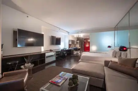 Beautiful Palms Place Suite - 580