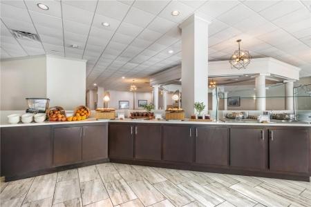DoubleTree by Hilton Williamsburg - 39