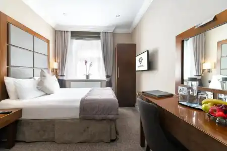 Gem Langham Court - 49