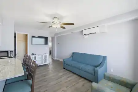 The Maverick Resort - 30