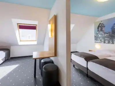 B&B Nürnberg-City - 32
