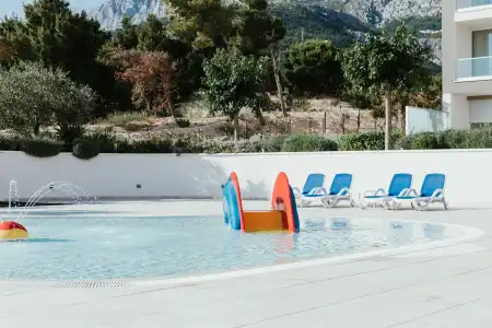 Romana Beach Apartments - 13