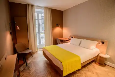 Hannong & Wine Bar - 1