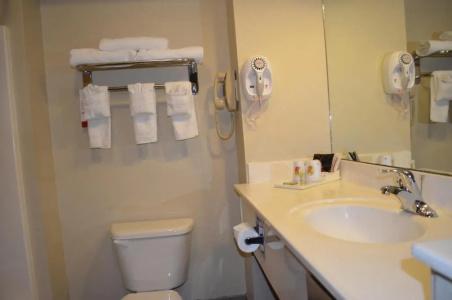 Super 8 by Wyndham Irving/DFW Apt/North - 32
