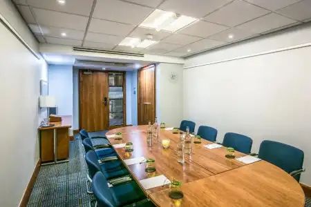 Holiday Inn Cambridge by IHG - 11