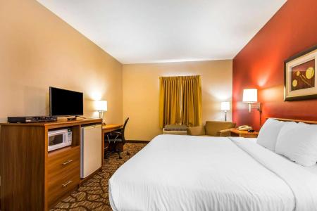 Quality Inn & Suites - 17
