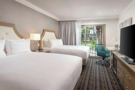 DoubleTree by Hilton San Diego Bayside - 77